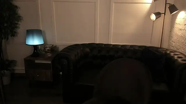 Dark Moni online show from September 28, 2025, 3:46 am