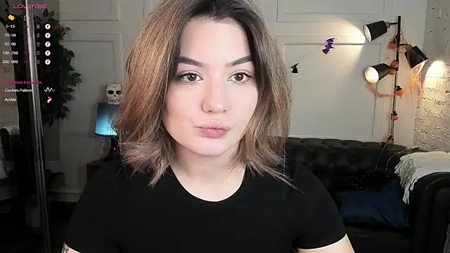 Dark Moni online show from October 22, 2025, 2:44 am