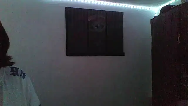 jenmarquez  online show from November 9, 2025, 7:34 am