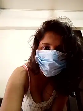 Love Foreverr12 online show from October 17, 2025, 4:49 am