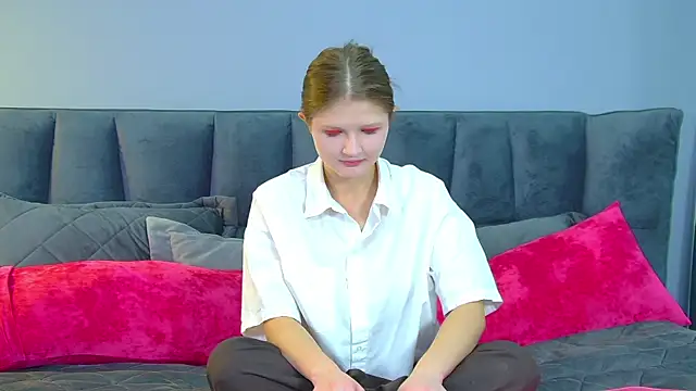 JaneRosen online show from October 12, 2025, 6:48 am