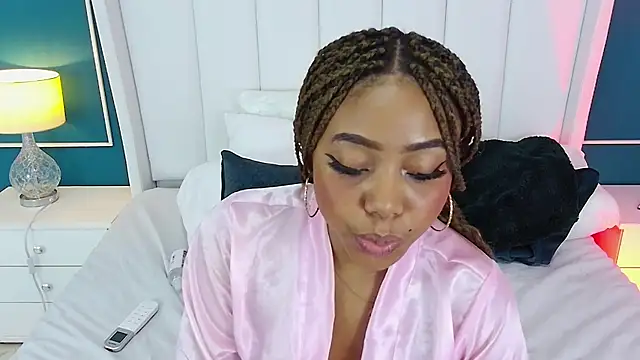 Snapshot of AngelaRoberts chatting on September 13, 2025, 3:56 pm AngelaRoberts online show from September 13, 2025, 3:56 pm
