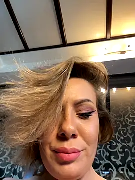 Snapshot of emmasweett11 chatting on December 2, 2025, 12:40 pm emmasweett11 online show from December 2, 2025, 12:40 pm