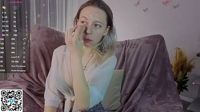 NyxaThorn online show from February 9, 2026, 4:05 pm