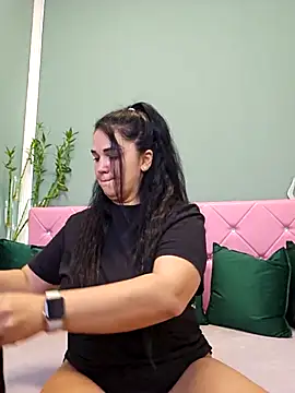 VickyDivinee online show from September 8, 2025, 7:02 pm