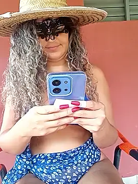 RaphinhaSanches online show from February 21, 2026, 2:08 pm