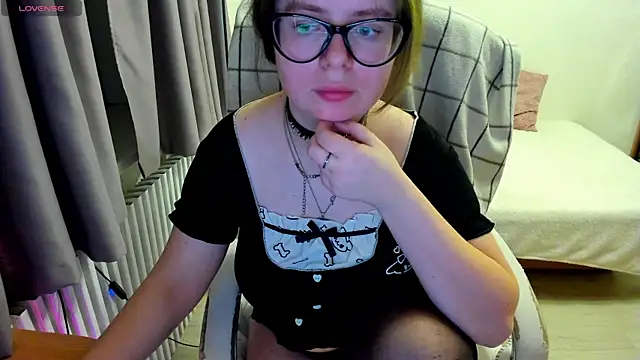 MilisaSweet777 online show from March 1, 2026, 7:58 pm