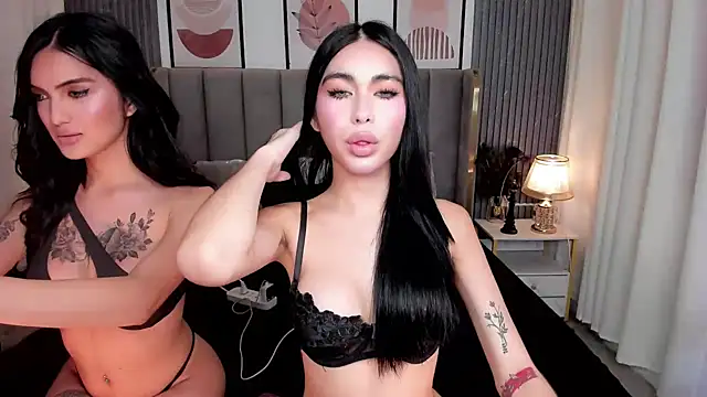 Snapshot of GeorginaMiller04 chatting on October 9, 2025, 1:17 am GeorginaMiller04 online show from October 9, 2025, 1:17 am