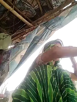 Laxmixx2 online show from September 15, 2025, 4:24 am