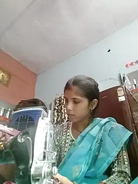 Laxmixx2 online show from October 14, 2025, 8:04 am