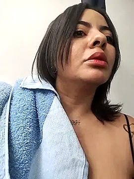 Luciana r online show from January 5, 2026, 8:45 pm