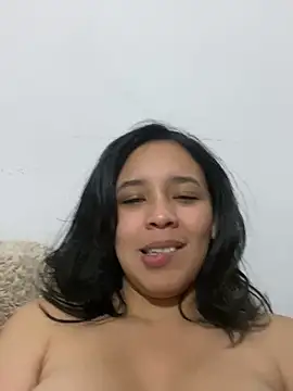Snapshot of Esmeraldagh_ chatting on September 10, 2025, 4:22 am Esmeraldagh online show from September 10, 2025, 4:22 am