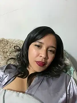 Snapshot of Esmeraldagh_ chatting on September 18, 2025, 2:58 am Esmeraldagh online show from September 18, 2025, 2:58 am