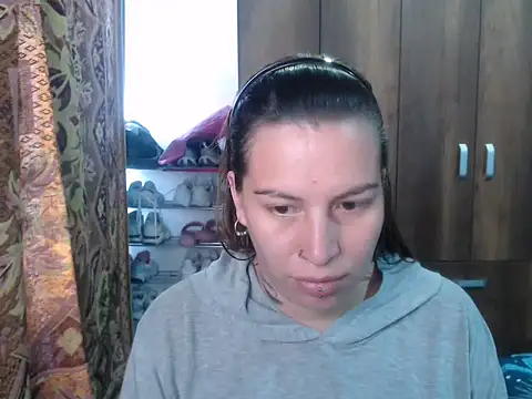 Snapshot of cloequeen15 chatting on January 8, 2026, 4:46 pm cloequeen15 online show from January 8, 2026, 4:46 pm