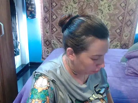 Snapshot of cloequeen15 chatting on May 6, 2026, 6:12 pm cloequeen15 online show from May 6, 2026, 6:12 pm