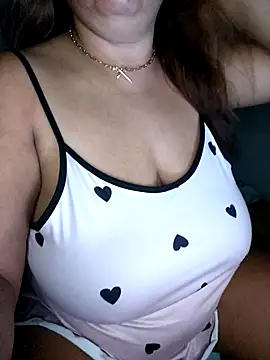 lady rosie online show from October 30, 2025, 9:33 pm