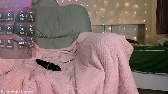 RebeccaAster online show from January 5, 2026, 5:27 pm