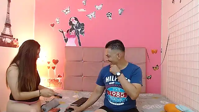 Snapshot of mollyandsam303av chatting on October 9, 2025, 3:40 am mollyandsam303av online show from October 9, 2025, 3:40 am