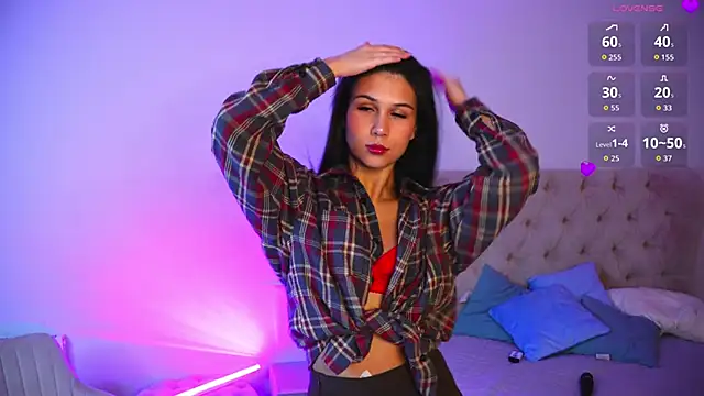 Snapshot of LaylaHoeft chatting on October 15, 2025, 4:37 pm LaylaHoeft online show from October 15, 2025, 4:37 pm