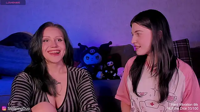 Threesomebabes online show from June 4, 2026, 6:12 pm
