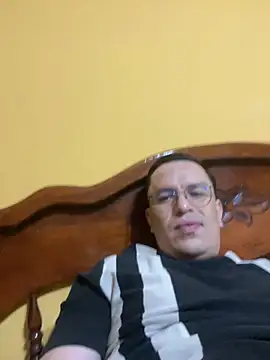 Snapshot of RodrigoOli628 chatting on August 1, 2026, 4:27 pm RodrigoOli628 online show from August 1, 2026, 4:27 pm