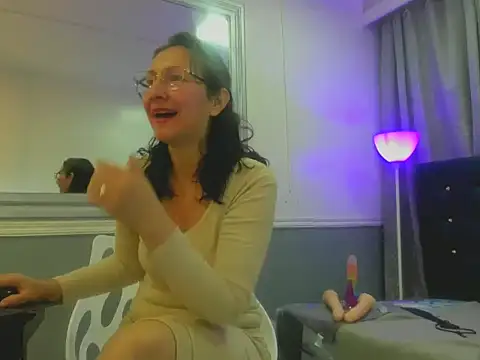 Snapshot of Oriana_Jhonson chatting on February 24, 2026, 11:22 am Oriana Jhonson online show from February 24, 2026, 11:22 am