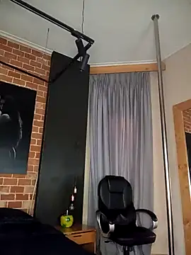 MarcusRain  online show from September 14, 2025, 9:37 pm