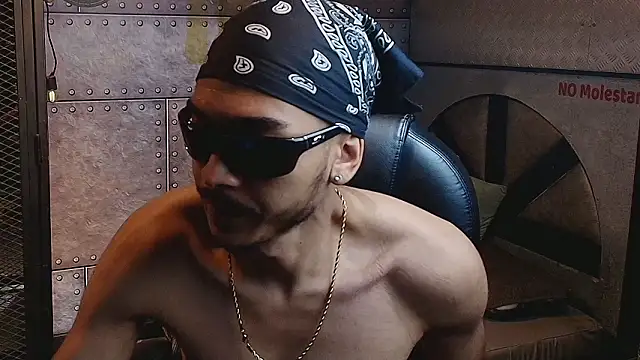 Snapshot of MarcusRain_ chatting on February 22, 2026, 9:44 am MarcusRain online show from February 22, 2026, 9:44 am