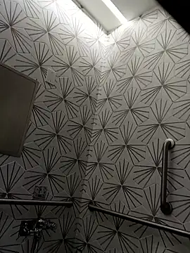 Macrhizz online show from October 23, 2025, 5:33 pm