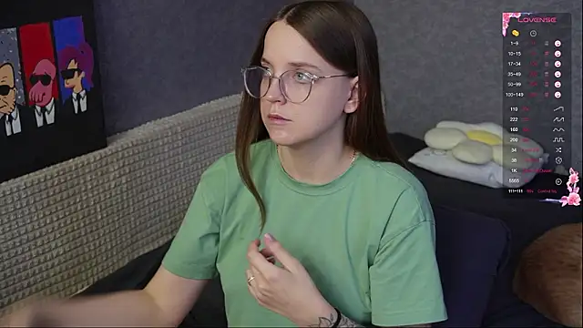 Violetwin online show from March 28, 2026, 12:06 pm