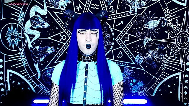 Snapshot of naomi_satan chatting on October 17, 2025, 12:25 am naomi satan online show from October 17, 2025, 12:25 am