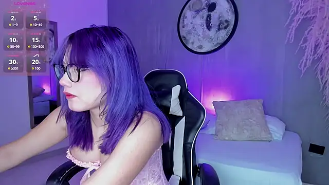 Snapshot of rei_cos chatting on December 2, 2025, 12:40 pm rei cos online show from December 2, 2025, 12:40 pm