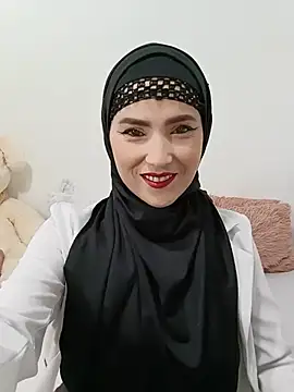 Snapshot of jamila_zair chatting on June 4, 2026, 2:22 pm jamila zair online show from June 4, 2026, 2:22 pm
