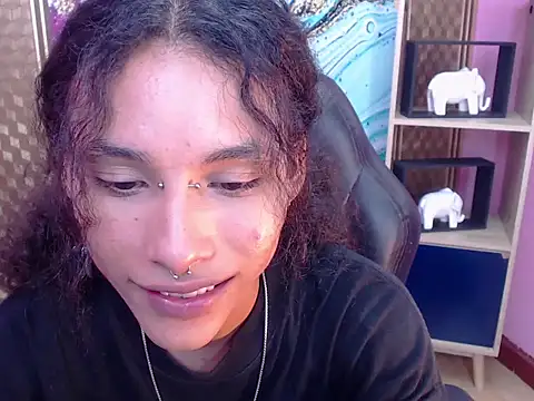 Snapshot of Andrew_Landry chatting on September 13, 2025, 8:31 pm Andrew Landry online show from September 13, 2025, 8:31 pm