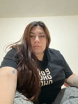 Snapshot of Lincy_and_hanna chatting on September 22, 2025, 3:45 am Lincy and hanna online show from September 22, 2025, 3:45 am