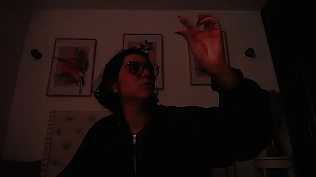 barbyehot online show from November 4, 2025, 3:49 pm