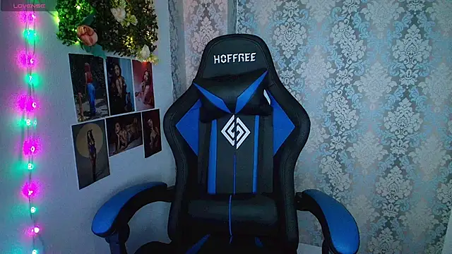 CinthiaCarter online show from November 10, 2025, 4:50 am