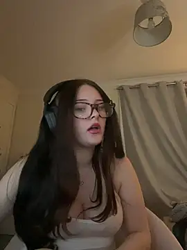 Snapshot of cherryrosealiee chatting on February 3, 2026, 11:21 pm cherryrosealiee online show from February 3, 2026, 11:21 pm