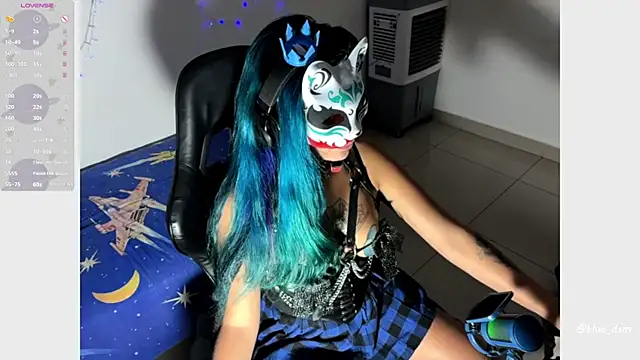 Snapshot of bluesubmissive chatting on May 29, 2026, 11:00 pm bluesubmissive online show from May 29, 2026, 11:00 pm