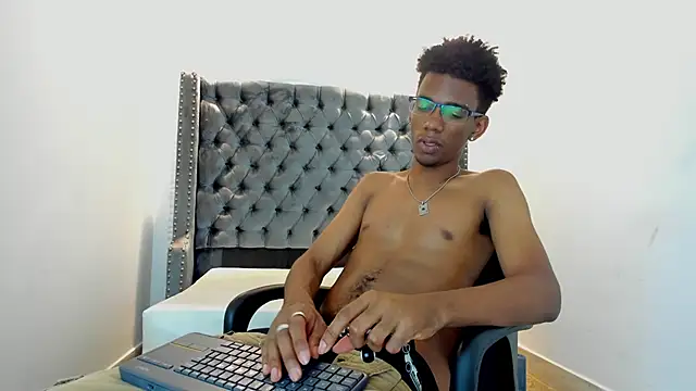 Snapshot of nero_reyd chatting on October 15, 2025, 7:22 pm nero reyd online show from October 15, 2025, 7:22 pm