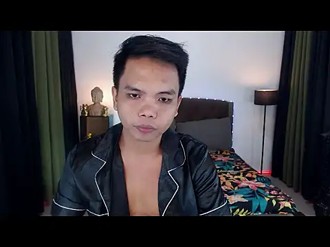 Snapshot of XExtraServiceManX chatting on October 8, 2025, 9:11 am XExtraServiceManX online show from October 8, 2025, 9:11 am