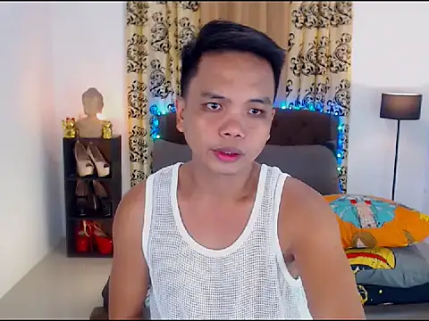 Snapshot of XExtraServiceManX chatting on September 21, 2025, 3:33 am XExtraServiceManX online show from September 21, 2025, 3:33 am