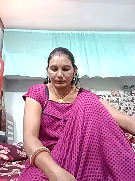 Snapshot of ZIVAA chatting on November 11, 2025, 10:32 am ZIVAA online show from November 11, 2025, 10:32 am