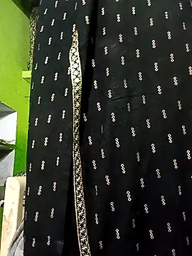 Snapshot of ZIVAA chatting on January 7, 2026, 7:02 am ZIVAA online show from January 7, 2026, 7:02 am