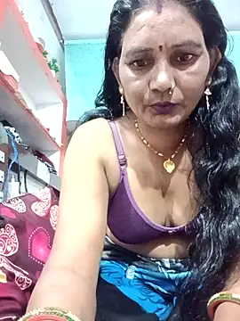 Snapshot of ZIVAA chatting on November 1, 2025, 10:42 am ZIVAA online show from November 1, 2025, 10:42 am