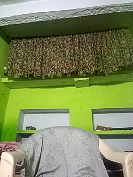 Snapshot of ZIVAA chatting on December 1, 2025, 6:25 am ZIVAA online show from December 1, 2025, 6:25 am