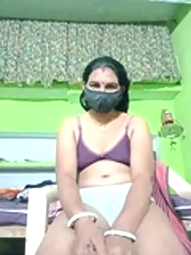 Snapshot of ZIVAA chatting on October 29, 2025, 4:39 pm ZIVAA online show from October 29, 2025, 4:39 pm