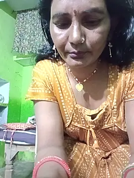 Snapshot of ZIVAA chatting on November 10, 2025, 5:18 pm ZIVAA online show from November 10, 2025, 5:18 pm