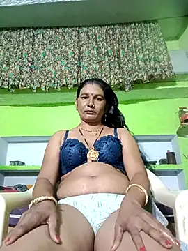 Snapshot of ZIVAA chatting on December 2, 2025, 9:22 am ZIVAA online show from December 2, 2025, 9:22 am