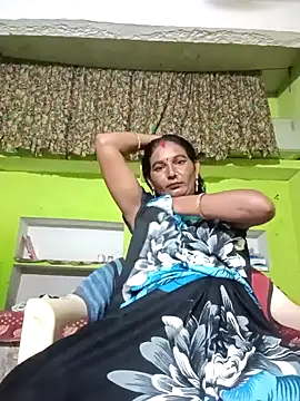 Snapshot of ZIVAA chatting on September 18, 2025, 10:18 am ZIVAA online show from September 18, 2025, 10:18 am